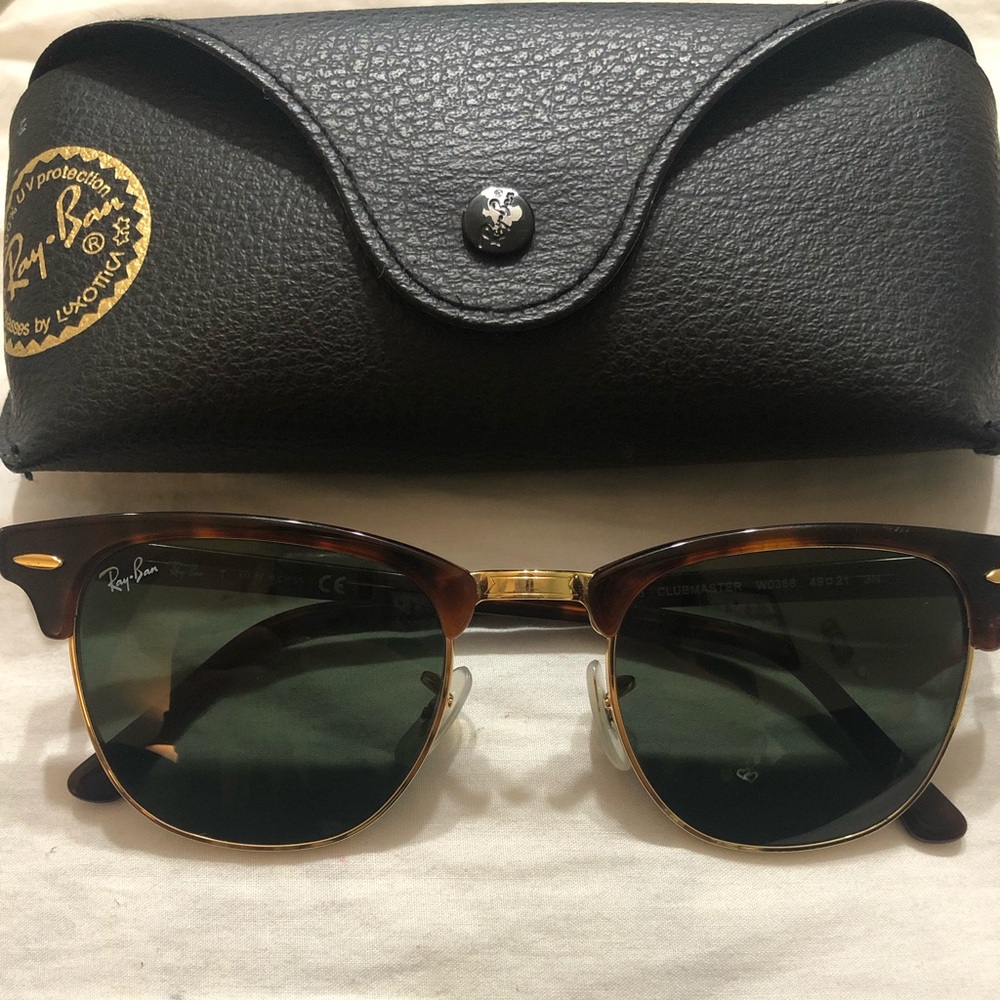 Ray-Ban Clubmaster Classic Sunglasses